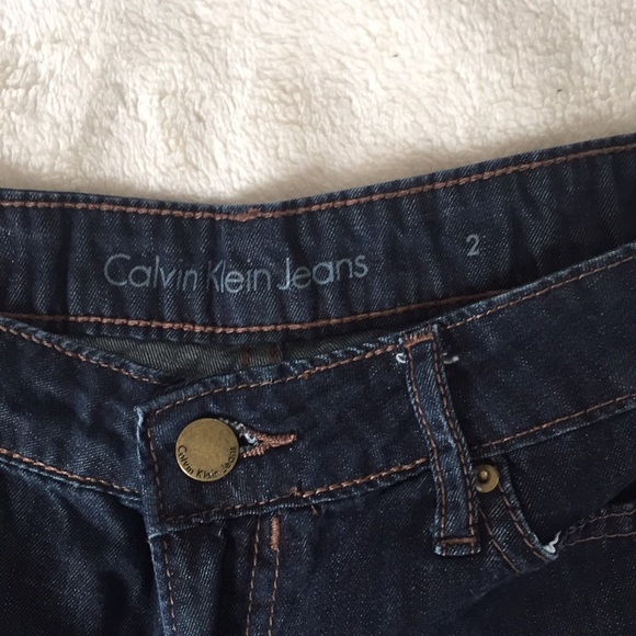 Calvin Klein Jean shorts - Picture 2 of 3